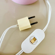 Charger l'image dans la galerie, Lampe rose 70s Capodimonte