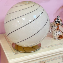 Charger l'image dans la galerie, Lampe sphère en verre de Murano 70s