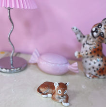 Load image into Gallery viewer, Lionceau en porcelaine soviétique,Verbilki, Années 70–80