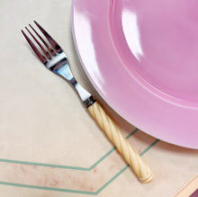 Load image into Gallery viewer, Assiettes vintage roses bonbons