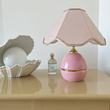 Charger l'image dans la galerie, Lampe rose 70s Capodimonte