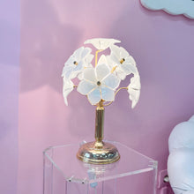 Charger l'image dans la galerie, Lampe Fleurs en Verre et Laiton – Italie, Années 70