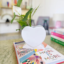 Load image into Gallery viewer, Vintage heart vase