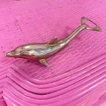 Load image into Gallery viewer, Décapsuleur dauphin en métal