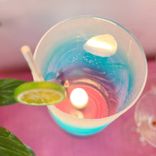 Load image into Gallery viewer, Lampe cocktail XL 80s Blue Lagoon