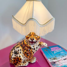 Load image into Gallery viewer, Lampe Panthère Artisanale – Italie
