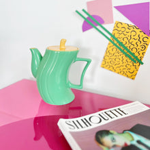 Charger l'image dans la galerie, Théière 80’s Naj Oleari