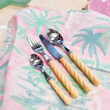 Load image into Gallery viewer, Set de couverts Cream 80s