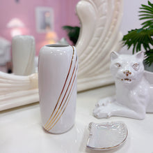 Load image into Gallery viewer, Vase Art Déco doré 80s
