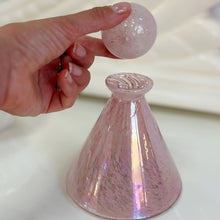 Load image into Gallery viewer, Flacon Décoratif en Verre Soufflé – Made in Italy, Années 60