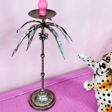 Charger l'image dans la galerie, Grand bougeoir cocotier, métal doré, années 70