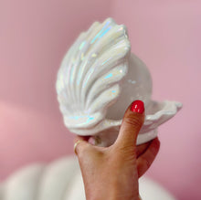 Charger l'image dans la galerie, club-barbara-lampe-coquillage-70s-iridescente