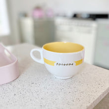 Charger l'image dans la galerie, Grande tasse vintage Collector Friends