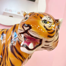 Charger l'image dans la galerie, Céramique tigre rugissant vintage