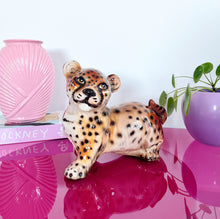 Load image into Gallery viewer, Bébé statue leopard céramique italienne 80s