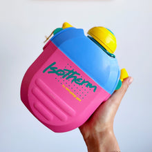 Charger l'image dans la galerie, Gourde isotherme vintage 1990 disponible en plusieurs coloris