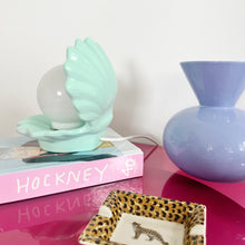 Charger l'image dans la galerie, Lampe coquillage aqua vintage