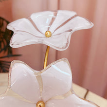 Charger l'image dans la galerie, Lampe Fiore Opalino Murano, Italie, années 70