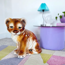 Load image into Gallery viewer, Lionceau en céramique, Italie, années 80