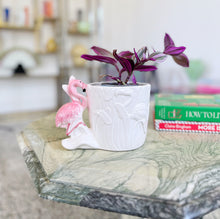 Charger l'image dans la galerie, Cache-pot flamant rose vintage