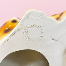 Charger l'image dans la galerie, Statuette bébé léopard Capodimonte, céramique émaillée, Italie années 70