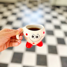 Charger l'image dans la galerie, Tasses visages coeur vintage