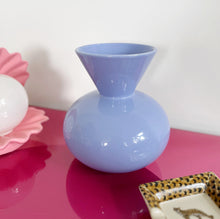 Charger l'image dans la galerie, Vase design vintage lavande