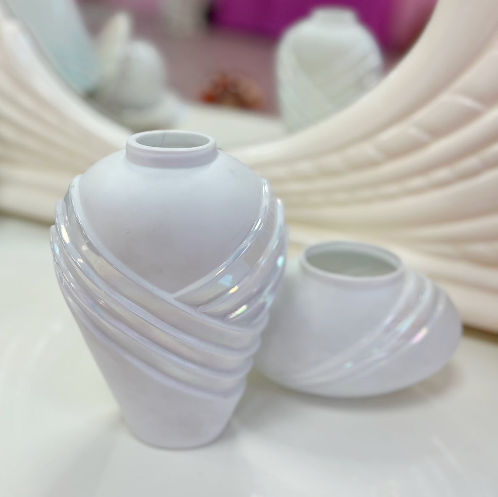 Paire de vases 80s drapés iridescent