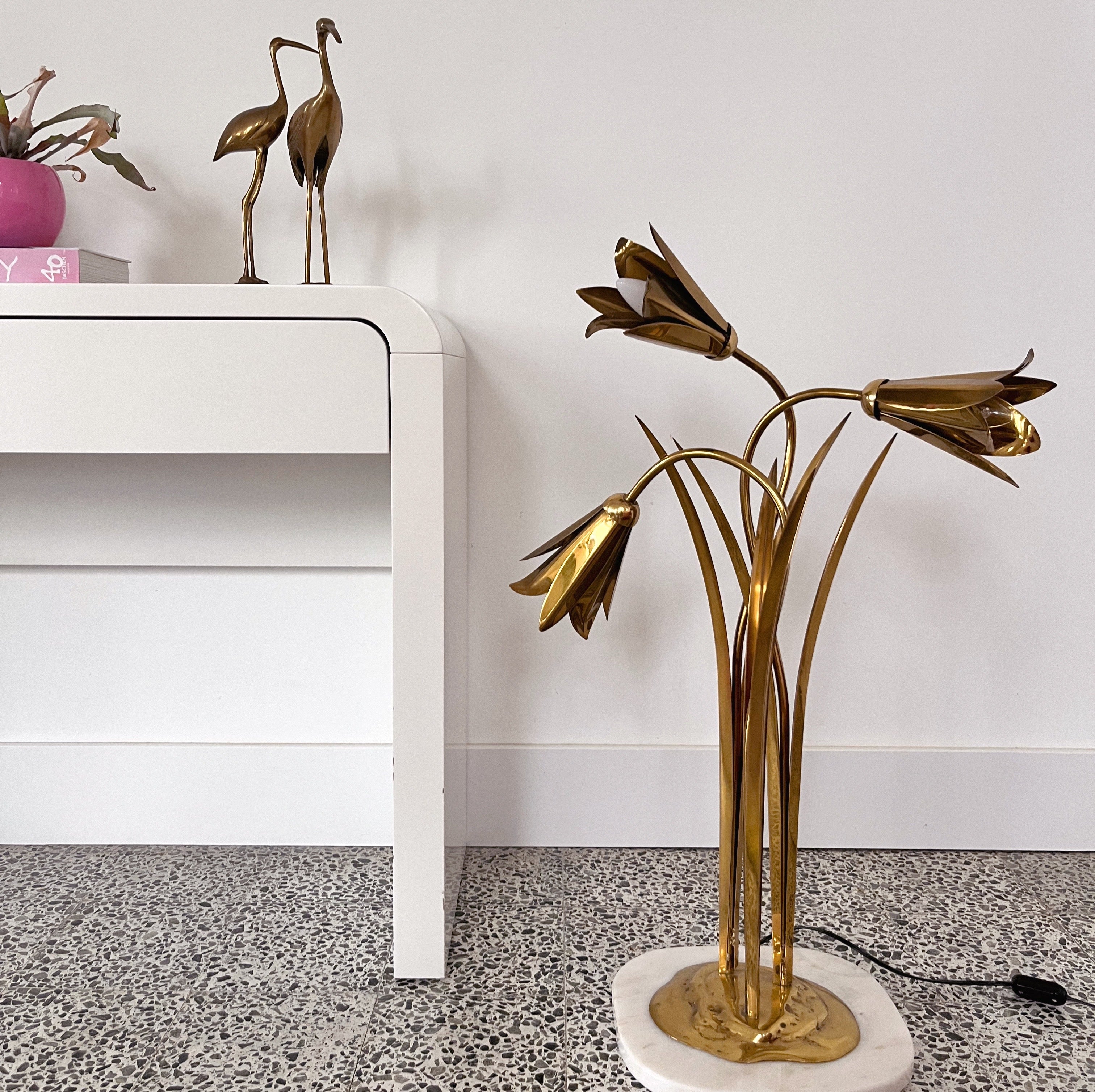 Lampe Florale en Laiton Massif – Années 70