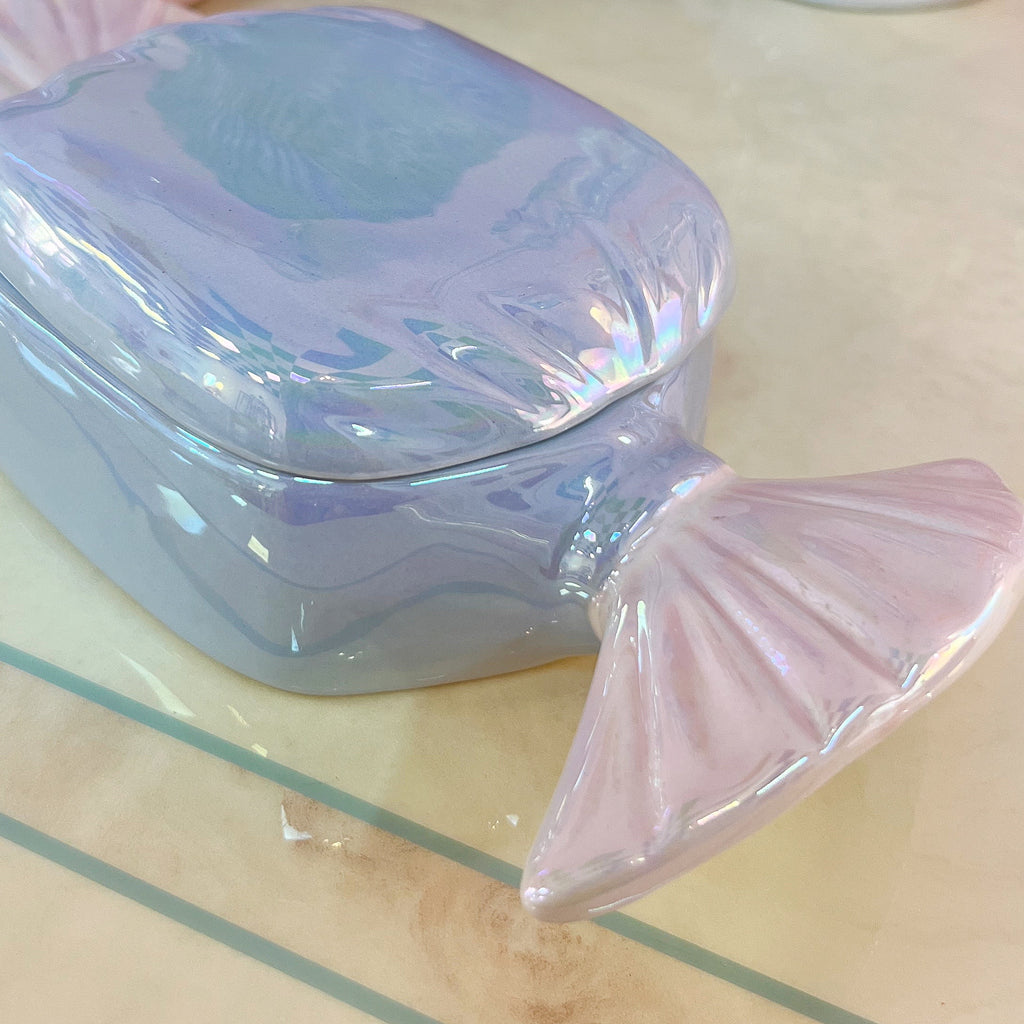 Boîte Bonbon en Porcelaine Iridescente – Italie, 70’s