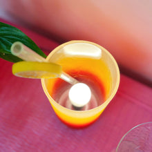 Load image into Gallery viewer, Lampe cocktail Rhum Coca 80’s
