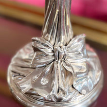 Load image into Gallery viewer, Lampe noeud chromée – StilArte, Italie, Années 70
