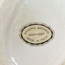 Load image into Gallery viewer, Boîte bonbon en porcelaine – Original Bassano, Italie, années 70
