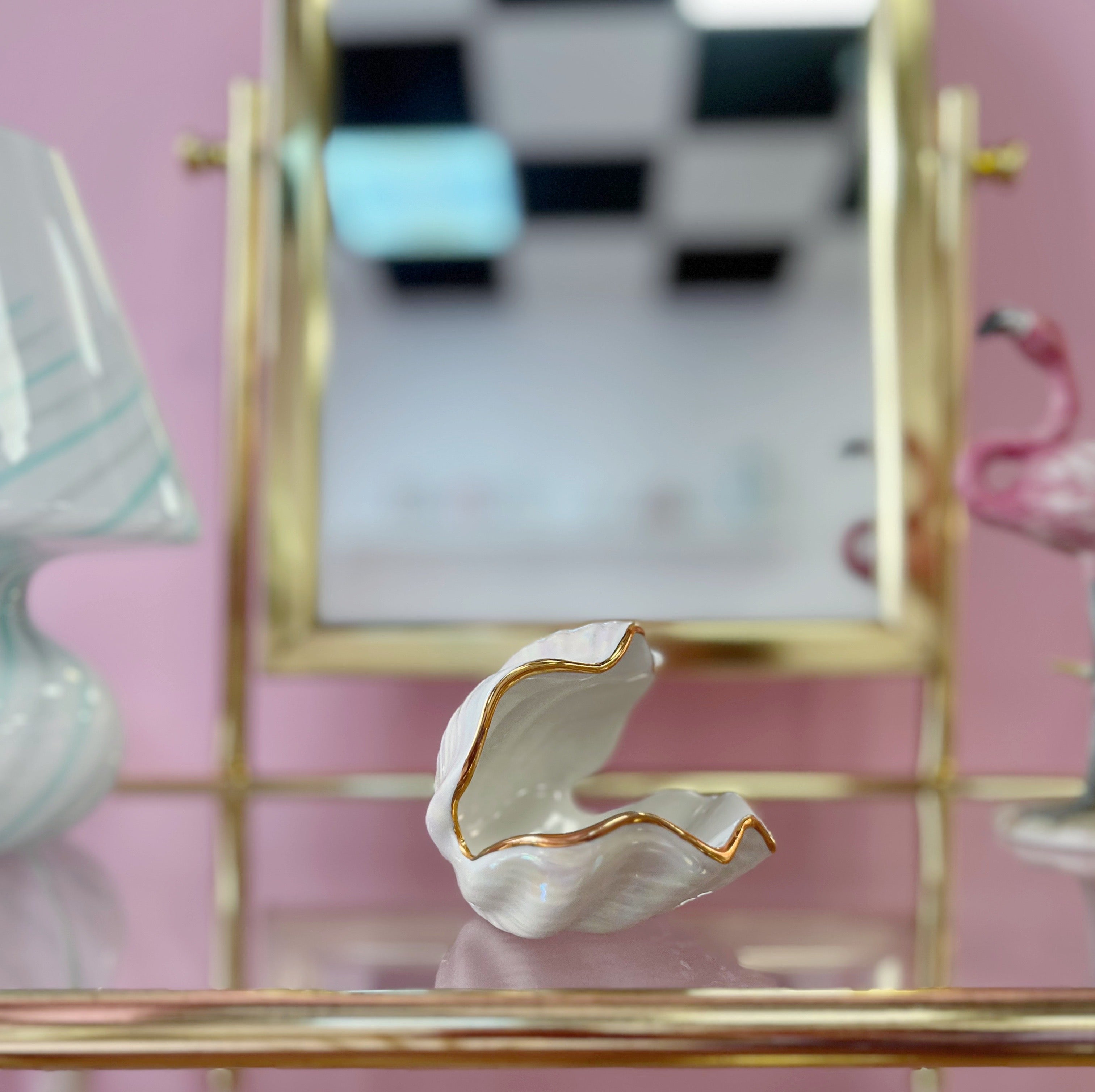 Coupelle coquillage iridescente et dorures