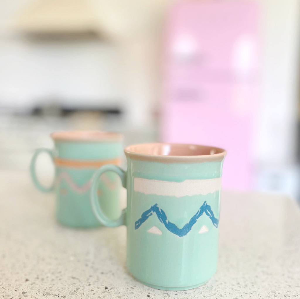 Mug pastel vintage motifs géométriques