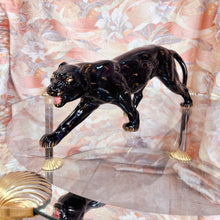 Load image into Gallery viewer, Panthère Noire en céramique &amp; dorures – Italie, Années 70–80
