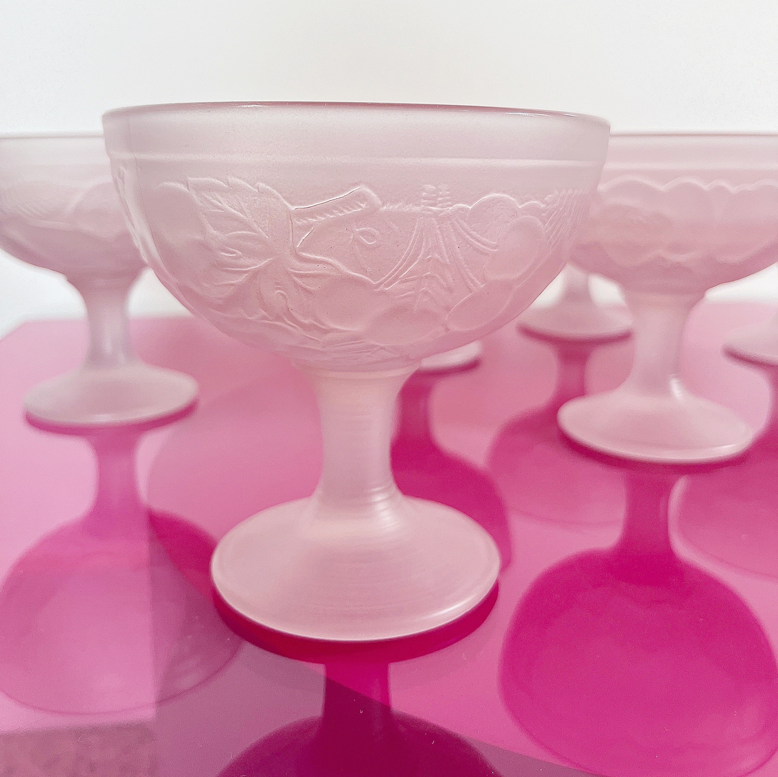 Coupes à glace roses