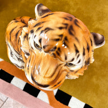 Load image into Gallery viewer, Tigre en Céramique Émaillée – Italie, Années 80
