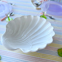 Load image into Gallery viewer, Large shell bowl made in Italy
