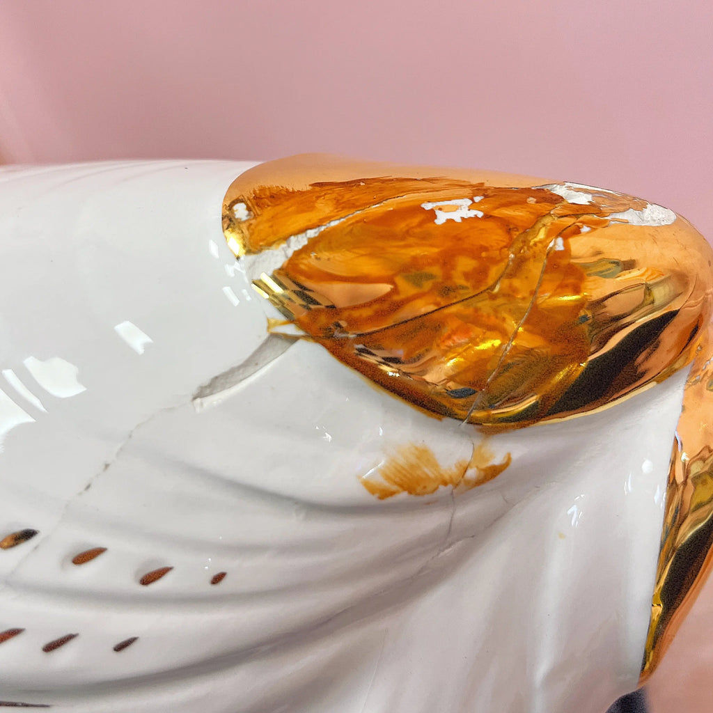 Lampe moule en céramique italienne blanche et dorée, années 70