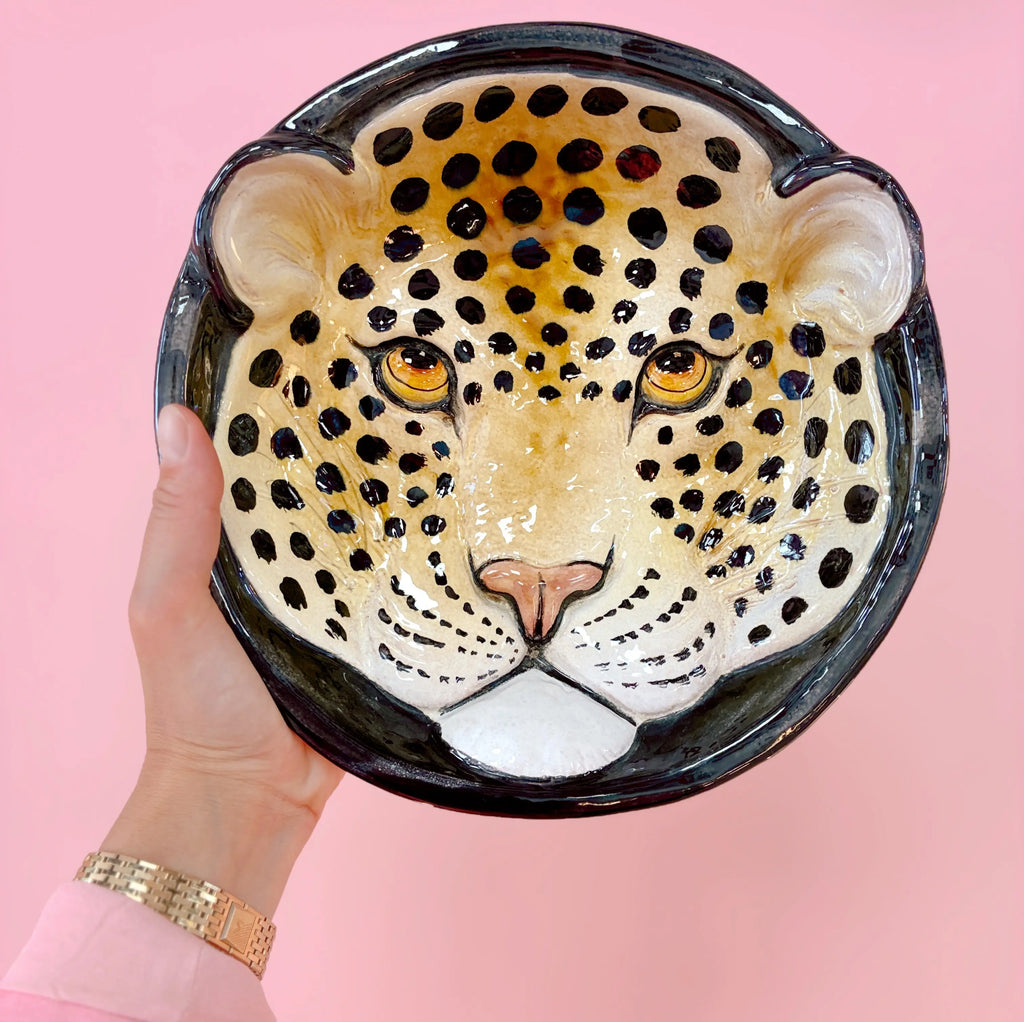 Bestiaire félin, ensemble de cinq coupes en céramique italienne peintes à la main, années 70