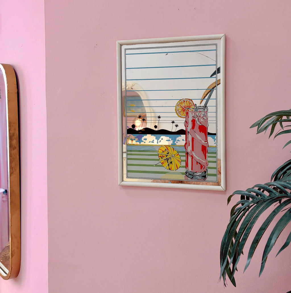 Miroir vintage sérigraphié années 80, cocktail et palmiers, cadre en bois blanc