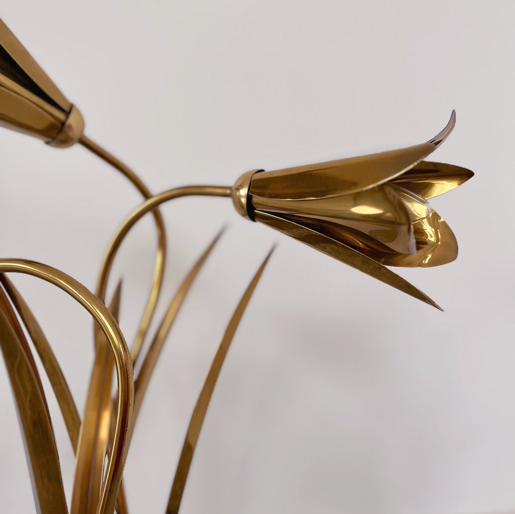 Lampe Florale en Laiton Massif – Années 70