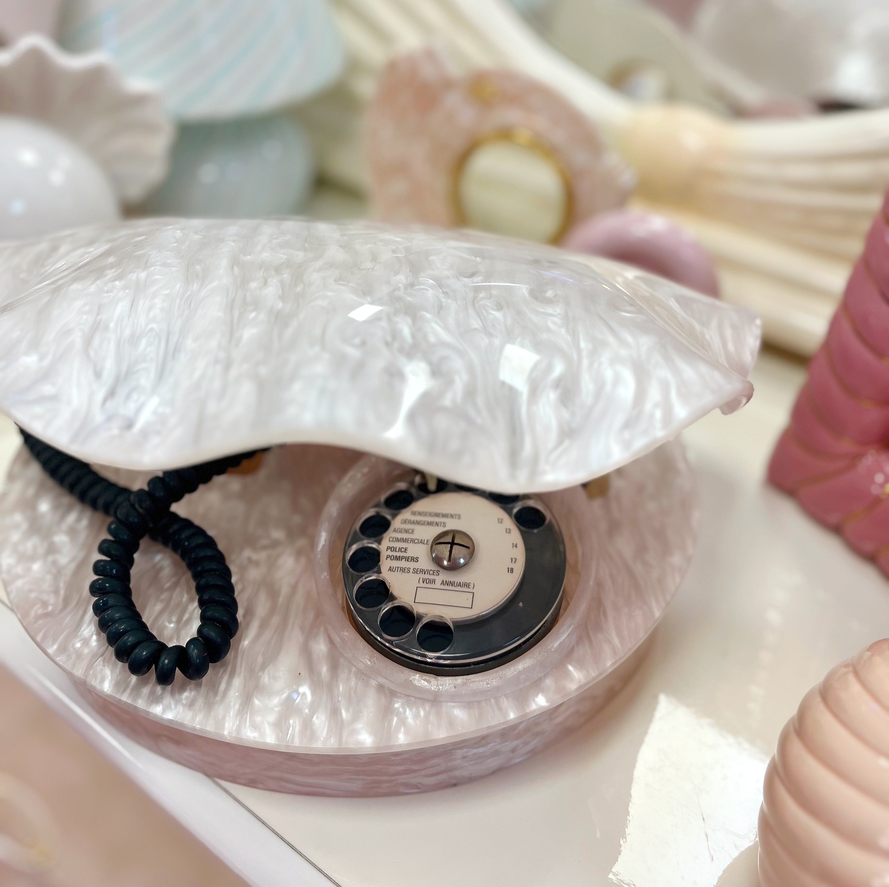 Téléphone coquillage 80s