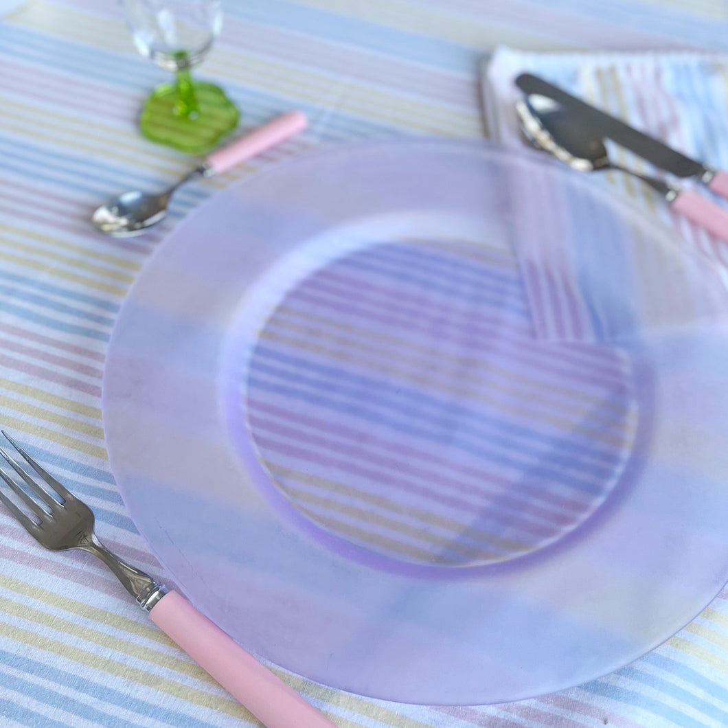 Grandes assiettes lilas pastel