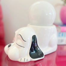 Load image into Gallery viewer, Lampe Chien et globe opalin – Années 80
