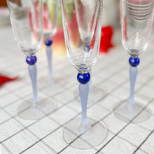Charger l&#39;image dans la galerie, Flutes en cristal bleues
