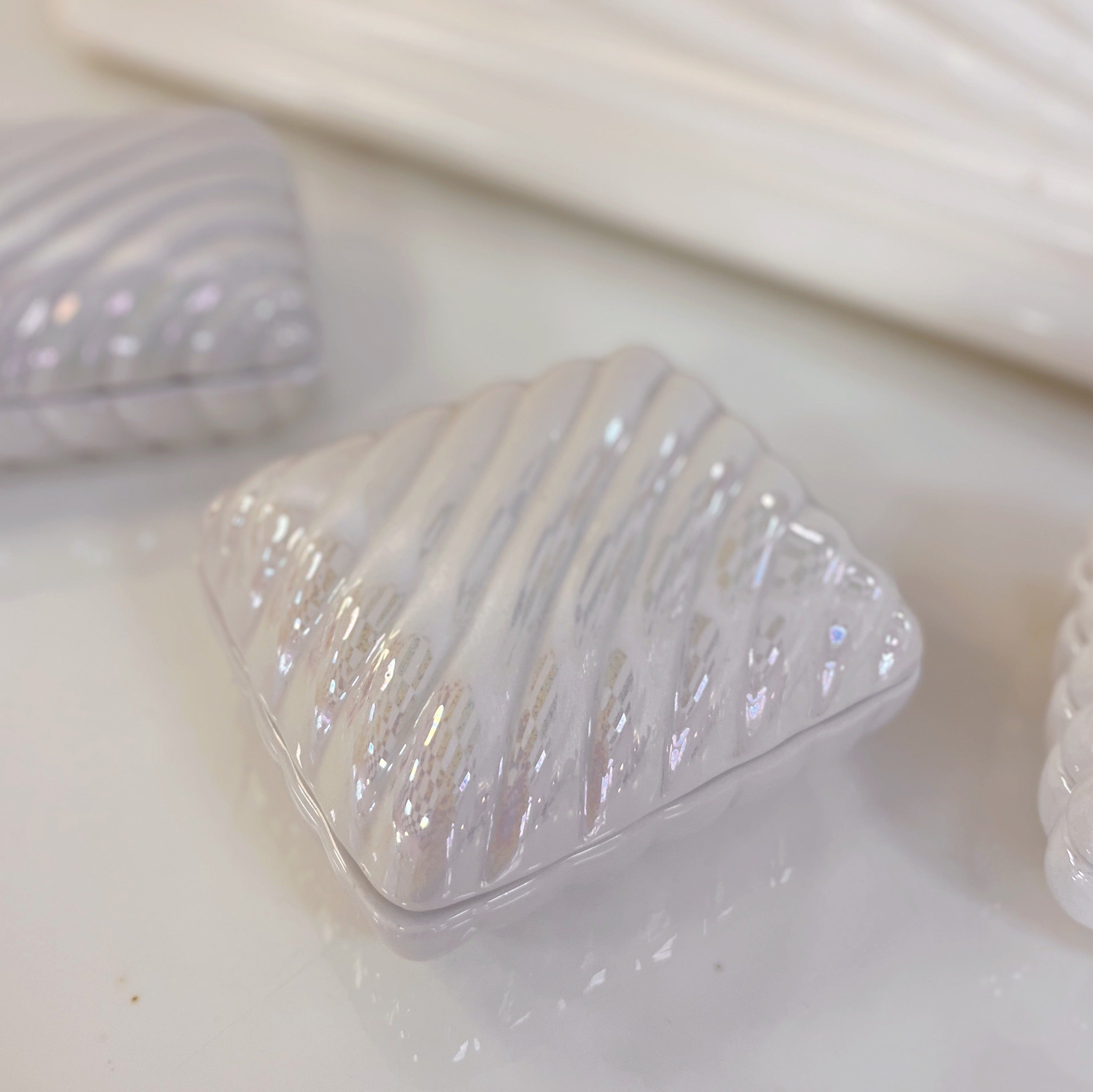 Coffret en céramique iridescente – Moyen format - Années 80