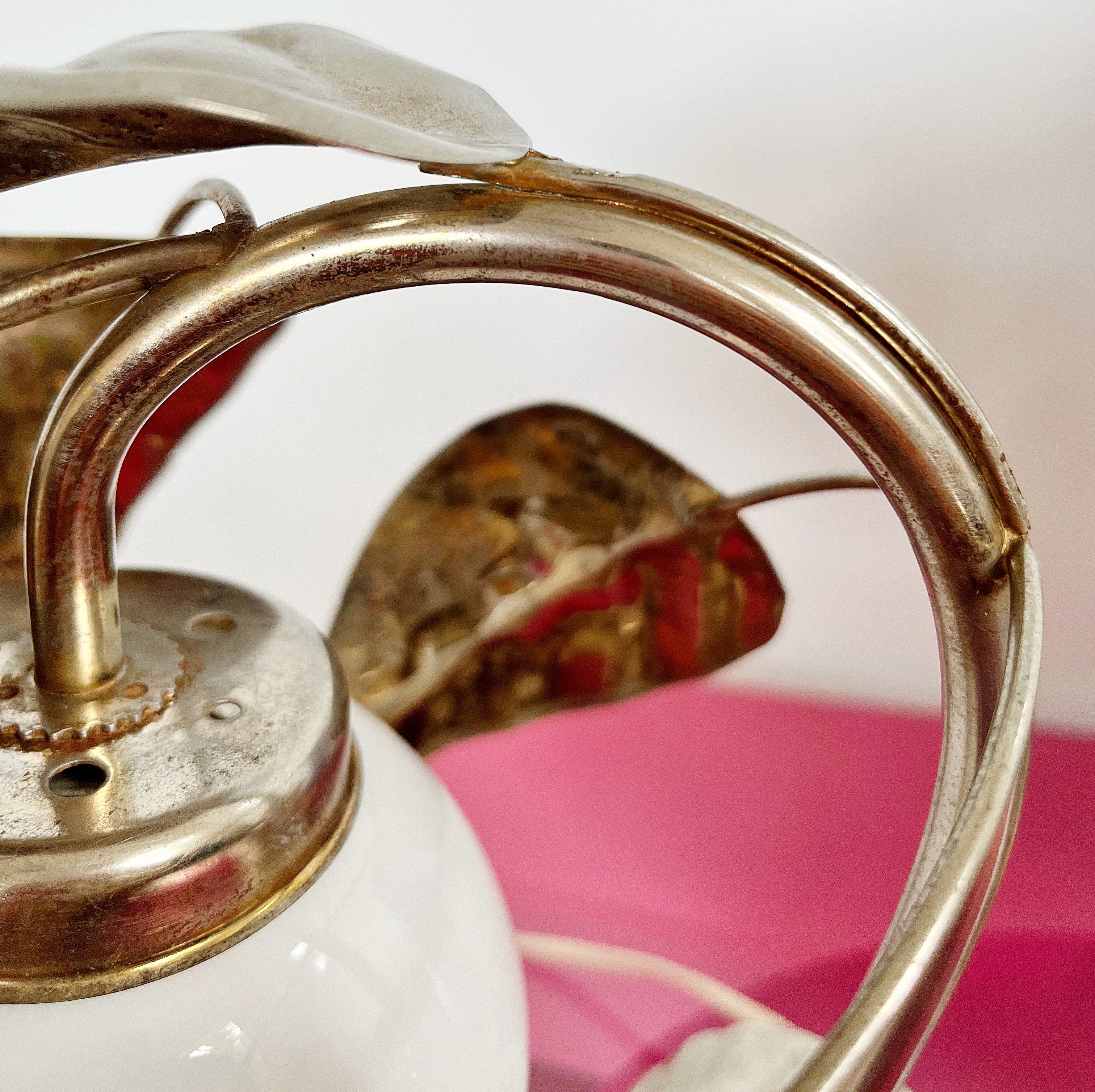 Lampe feuilles dorée 70s