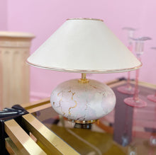 Load image into Gallery viewer, Lampe en Céramique Pastel – Années 80
